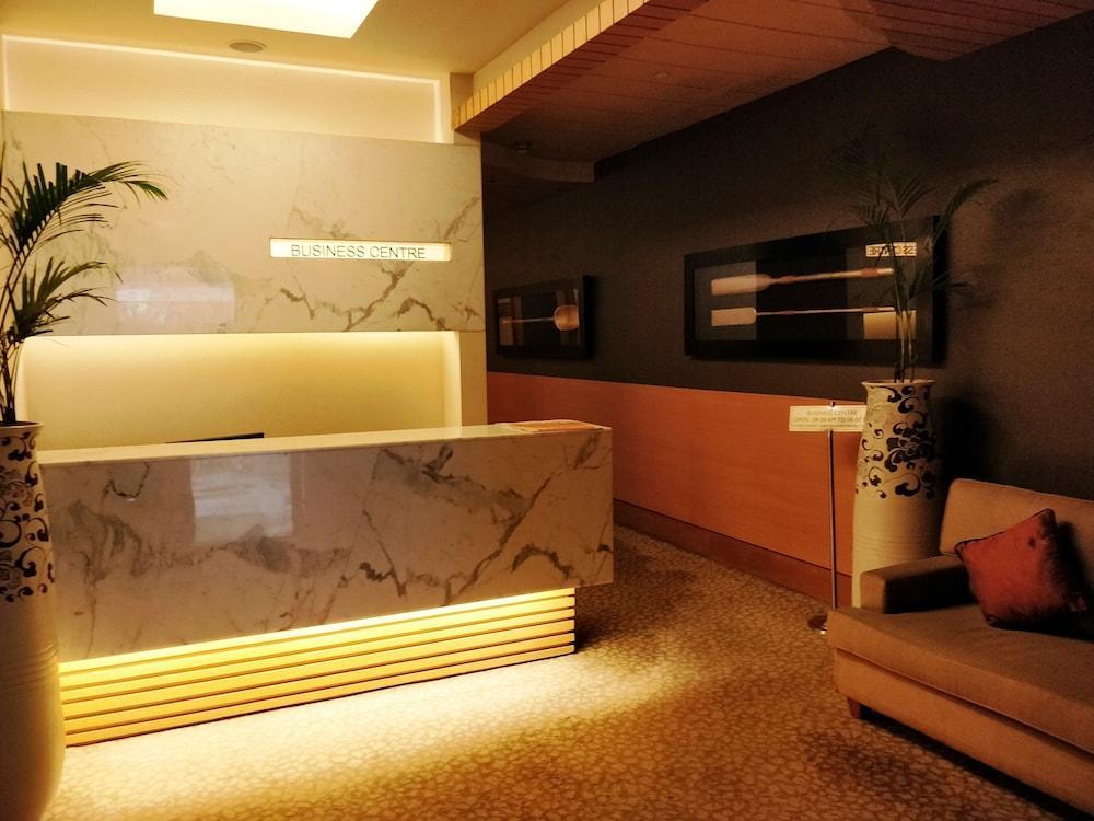 Radisson Blu Hotel, Nagpur Zewnętrze zdjęcie