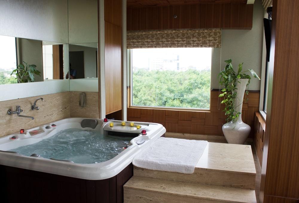 Radisson Blu Hotel, Nagpur Zewnętrze zdjęcie