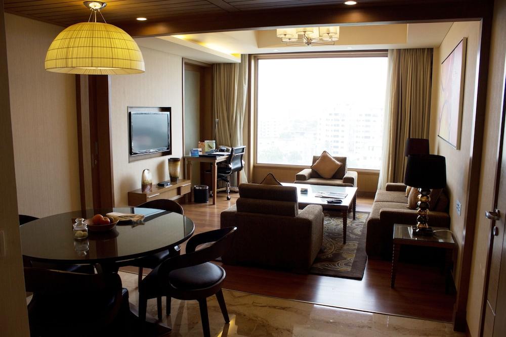 Radisson Blu Hotel, Nagpur Zewnętrze zdjęcie