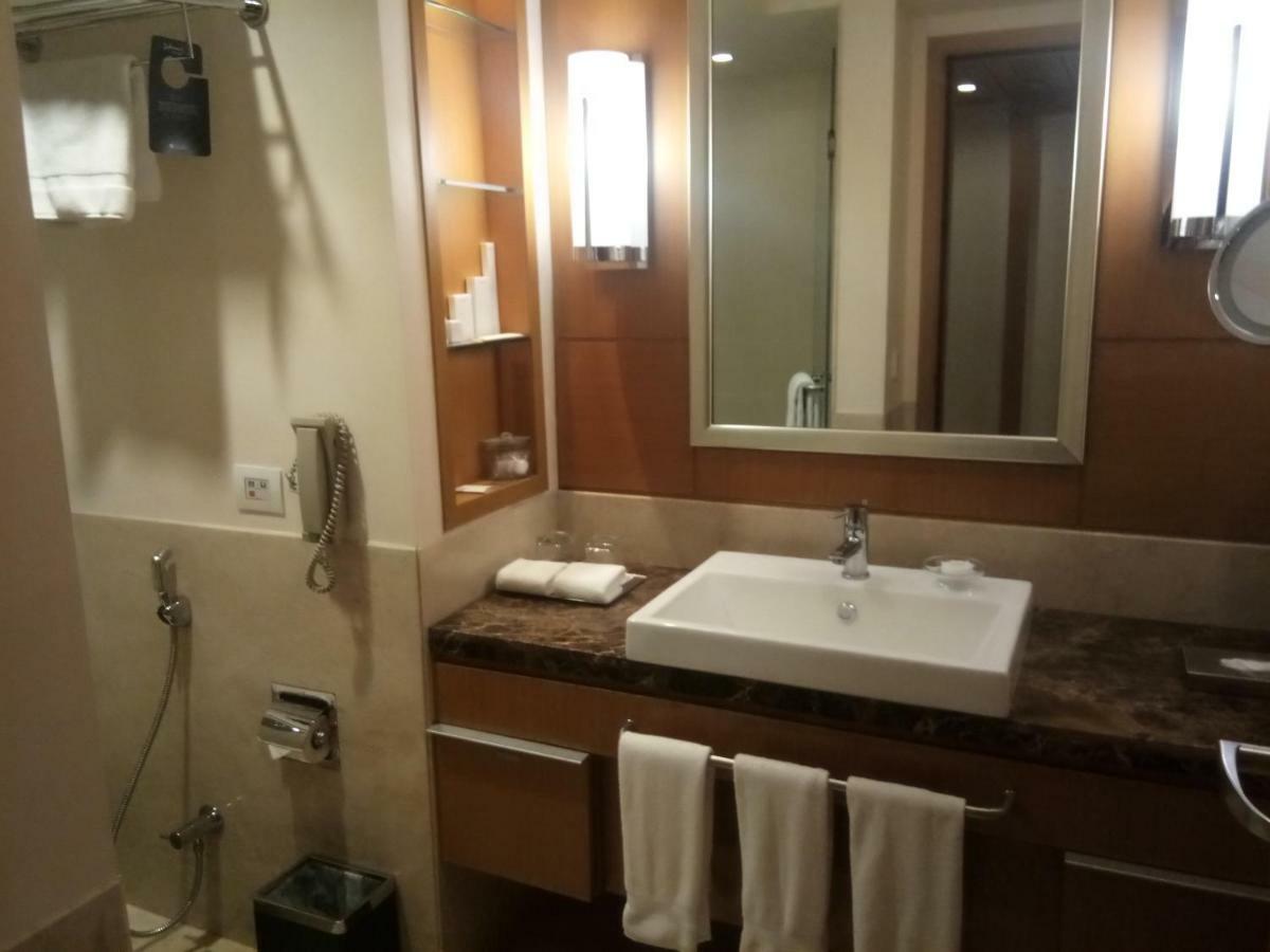 Radisson Blu Hotel, Nagpur Zewnętrze zdjęcie